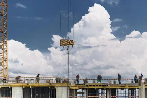 Monolithic frame construction of the building. Solid walls of concrete. Foto stock