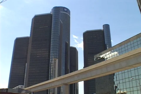 A monorail moves people through downtown Detroit. Stock Footage