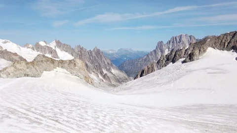 Mont Blanc 4k 動画素材 127267595