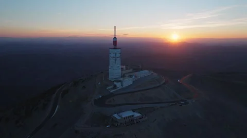 Mont Ventoux - Circular Flight Around Antenna at Sunrise - 4K Vidéo 276102916