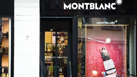 MONT BLANC in China: Shop facade during a special sale, This brand