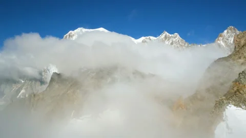 Monte Bianco summit with clouds Stock-Footage 219251951