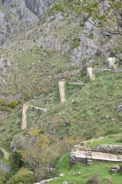 Montenegro kotor steep path in mountains Foto stock