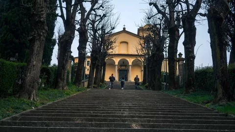 Montevecchia alta chiesa Stock Footage 89617157