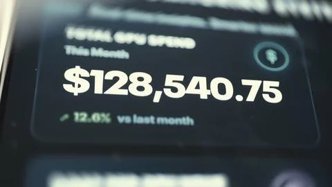 Monthly GPU Cost Dashboard With Positive Growth Foto stock
