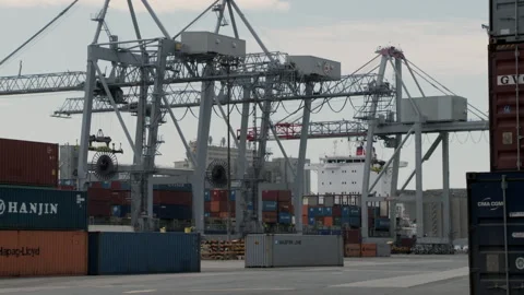 Montreal, Canada – 05/18/2012: Wide view, STS gantry cranes Stock Footage