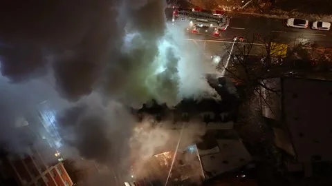 Montréal, Canada Dec 3 '25 - Downward Heat Beneath Swirling Haze 動画素材 325538586
