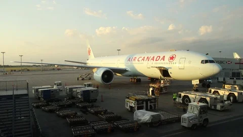 MONTREAL, CANADA - JUNE 27, 2016- Airplane being loaded at Trudeau Airport. Stock Footage 71241589