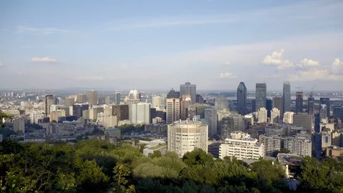 Montreal from Mount Royal Chalet Video stock 102424246