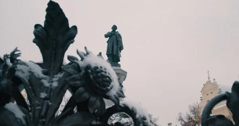 The monument of Adam Mickiewicz [Close Up]- Warsaw, Poland (4K) Video stock 101295414