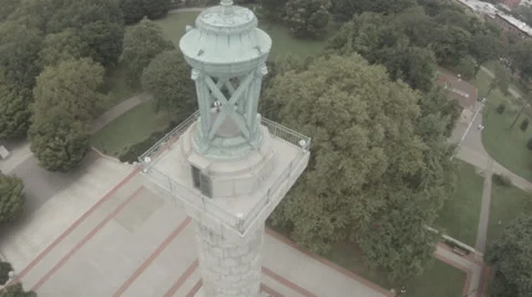 Monument aerial in brooklyn 스톡 동영상 39741099