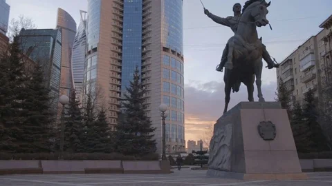 Monument of Bagration and tower 2000 in Moscow. Stock Footage 74931151