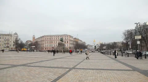 Monument to Bohdan Khmelnytsky in Kiev Stock Footage 10847041