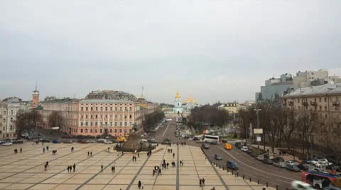 Monument to Bohdan Khmelnytsky in Kiev timelapse 库存影片 10716940