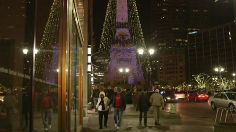 Monument Circle Christmas Lights 4 Stock Footage 33289091