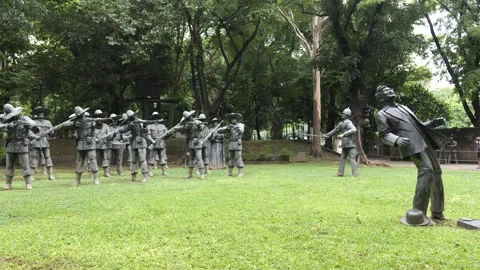 Monument of firing squad executing Jose Rizal Видео 313454602