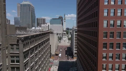 Monument Fly Between Buildings Approach Indianapolis City Stock Footage 141395511