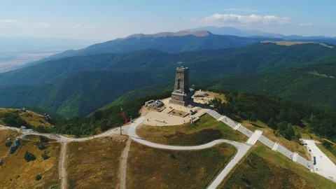 The monument of freedom "Shipka" at sunset  - St. Nikola peak 4k Stockbeeldmateriaal 116184293