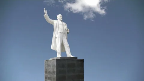 Monument to Lenin - timelapse Stock Footage 89575373