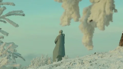 Monument to the liberators of the Soviet Arctic. Zoom out. Stock Footage 71344364