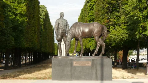 Monument in Memory of the Russian Expeditionary Force in Paris Stock Footage 59967662