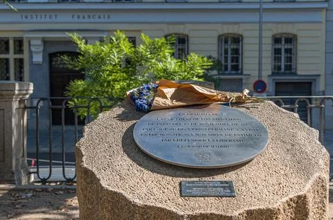 Monument in memory of the victims of the 2015 Paris attacks, in Madrid, Spain Stock-Fotos