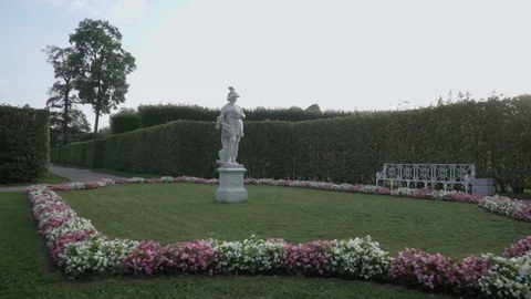 Monument in the park 動画素材 108306445