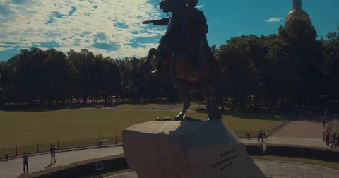The monument to Peter the first. Bronze Horseman. St. Petersburg. View from the 動画素材 84378432