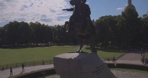 The monument to Peter the first. Bronze Horseman. St. Petersburg. View from the 動画素材 84510430