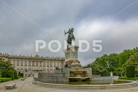 Monument to Philip IV in madrid, Spain Stock Photos