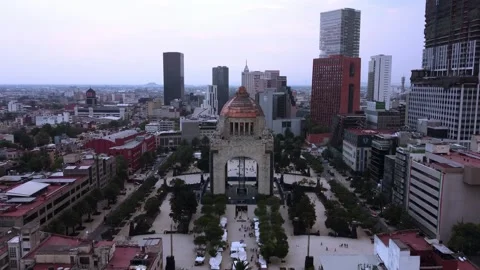 Monument to the Revolution Vidéo 250062512
