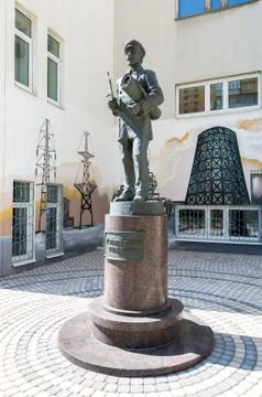 Monument to Russian engineer near a Technical university in Samara, Russia Stock Photos