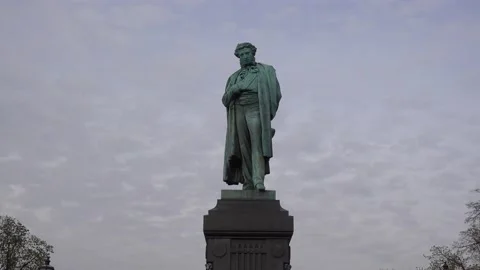 Monument to A.S. Pushkin on Pushkin Square, Russian poet. Russia Moscow Video stock 154031870