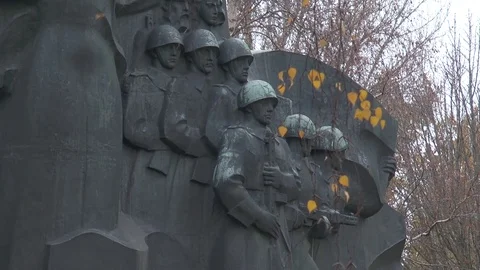 Monument to the soldiers_4 库存影片 82701310