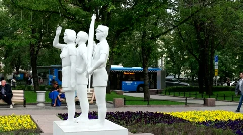 The monument to the Soviet pioneers Stock Footage 68770016