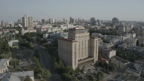 Monument statue at the Independence Square in Kyiv. Ukraine. Aerial. Summer Video stock 200989755