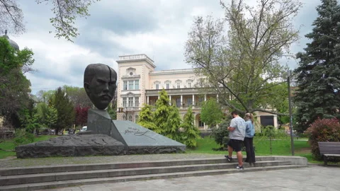 Monument of Stefan Stambolov in Sofia, Bulgaria 動画素材 243276299