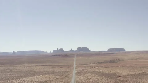 Monument Valley In Distance Static, Forest Gump Desert Scene Location Stock-Footage 186899322