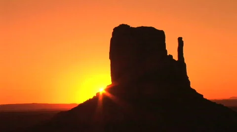 Monument Valley, dramatic orange sunrise in Arizona, time lapse  Stockbeeldmateriaal 269247