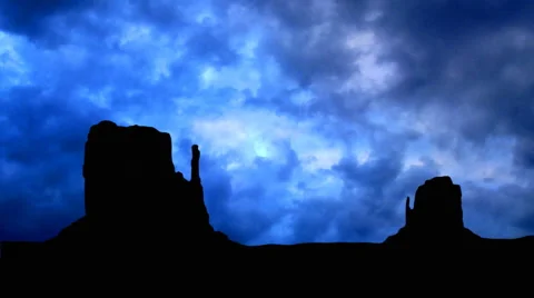 Monument valley rainy clouds Video stock 932025