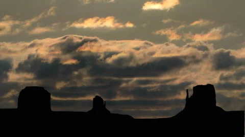 Monument valley sunset clouds Stock Footage 933082