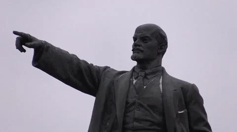 Monument to Vladimir Lenin Stock-Footage 59870964