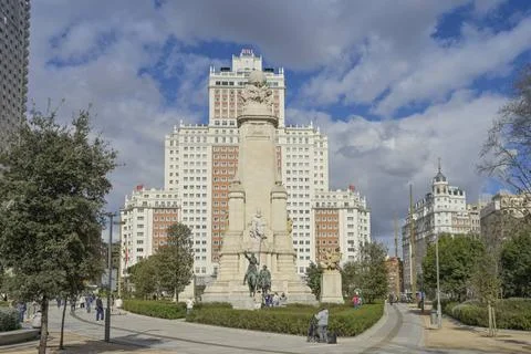  Monumento Cervantes, Edificio Espana, Plaza de Espana, Madrid, Spanien **... Stock Photos