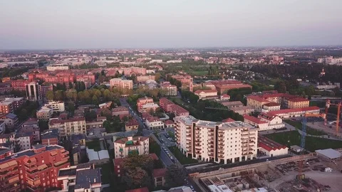 Monza (cederna district) aerial view from 4k drone on sunset Vidéo 89117255