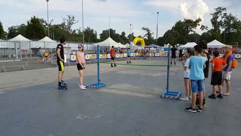 Monza (MB) - 04.06.2017 guys with rollers jump a bar Stock-Footage 76519191