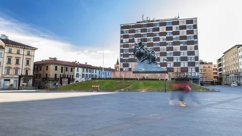 Monza piazza trento Stock-Footage 101026967