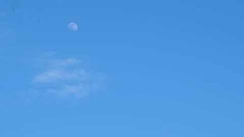 Moon and cloud DAY 库存影片 242638028