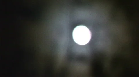 Moon and Clouds Coming Into Focus! 스톡 동영상 610553