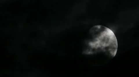 Moon and night clouds Video stock 13813882