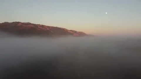 Moon In the Clouds 스톡 동영상 201150039